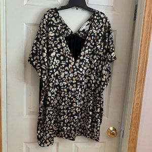 AdditionElle Short Sleeve V Neck Blouse Size 5X
